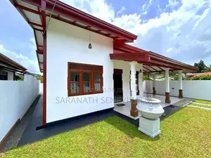 Brand-New House in Horana Off Pokunuwita Junc - Welikala Rd හොරණ