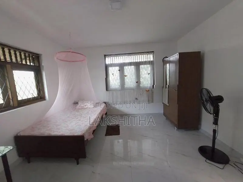 Room for Rent ( Girls Only) Kelaniya