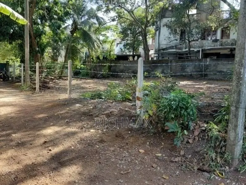 Land for sale in Kalubowila