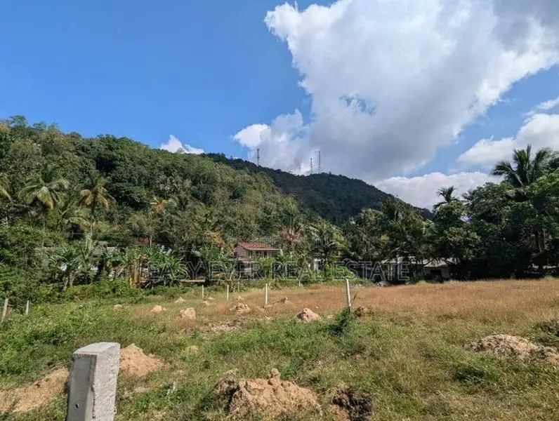 මීරිගම – අධිවේගී මාර්ගයට ලගින් වටිනා ඉඩම