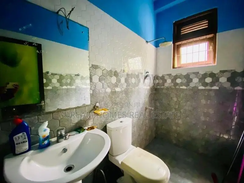 14 Perches Two-Story House for Sale – Athurugiriya