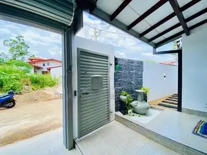 අලුත්ම තනි මහල් නිවසක් විකිණීමට අතුරුගිරිය