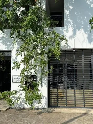 Luxury 3 Storey House for Sale in Nugegoda
