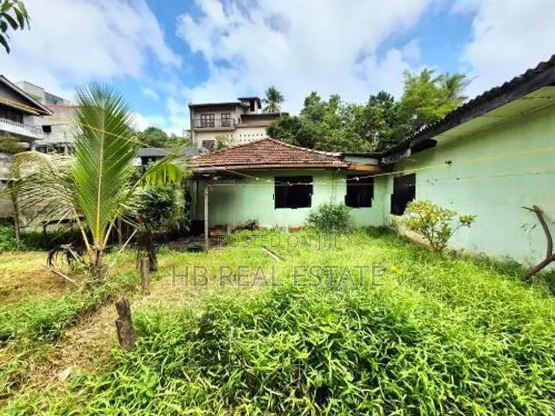 14 P Residential Property For Sale in Nugegoda