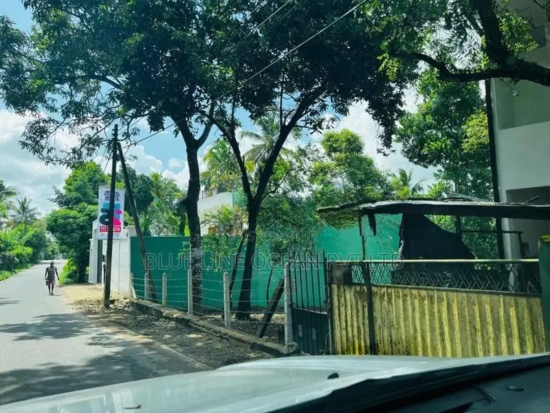 Land for sale in Pannipitiya