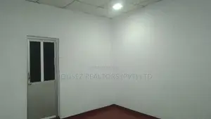 Single-Storey House for Sale in Wellampitiya