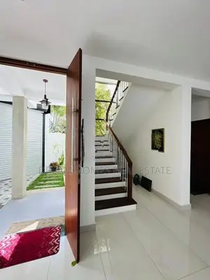 නව නිවසක් විකිනීමට අතුරුගිරියෙන්