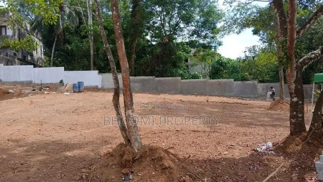 Thalawathugoda Land for Sale