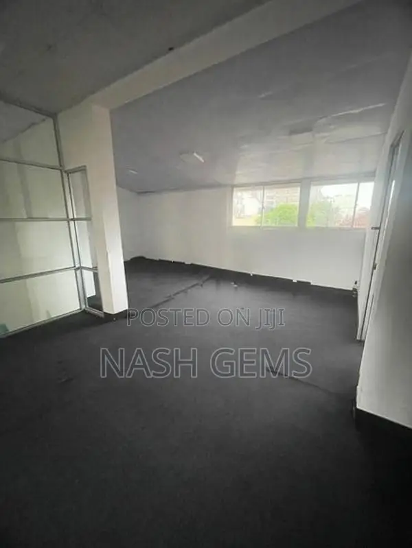 1st Floor and 2nd for Rent, colombo 03 Galle Road Facing