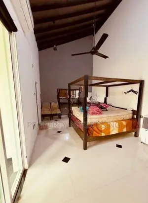 Piliyandala Modern Two-Story House for Sale!