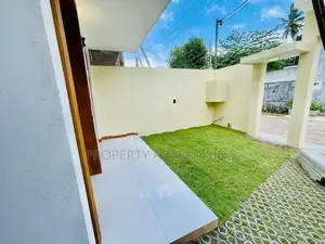 4BR Pelawatte Brand House For Sale in Prime location Battaramulla
