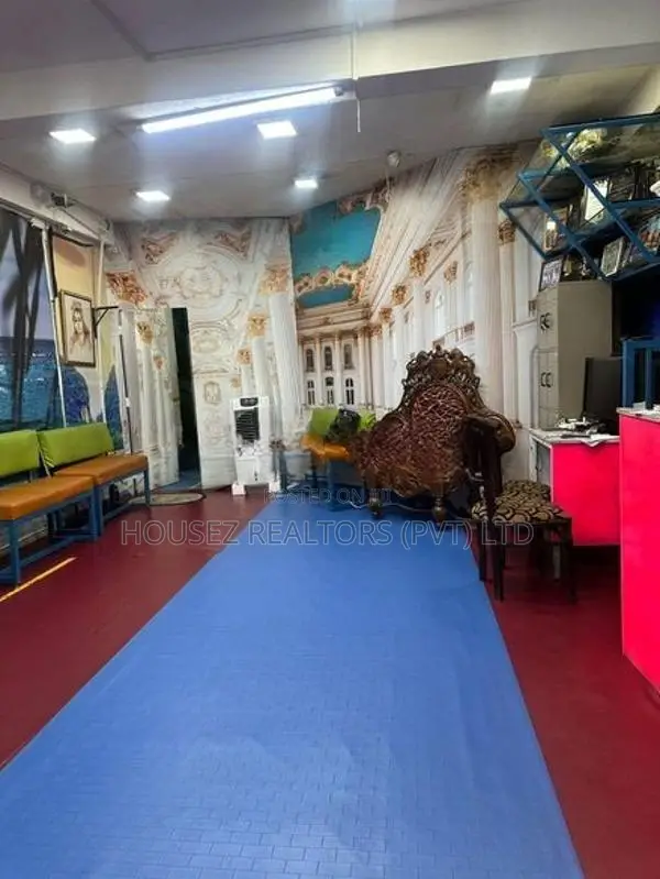 Commercial Building for Sale – Kaduwela Junction