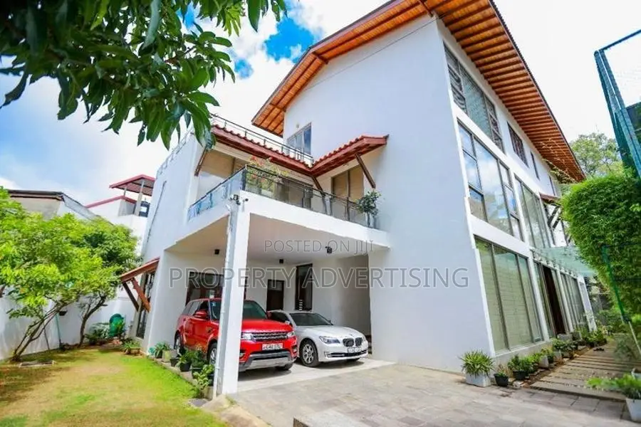 Luxury Nugegoda House For Sale In A Prime Location