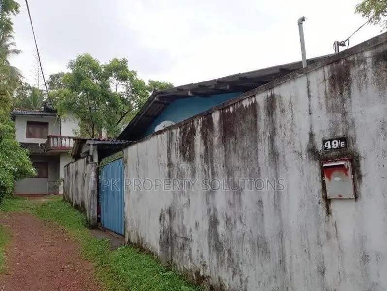 House for Sale in Boralesgamuwa ( File Number 3034 B )