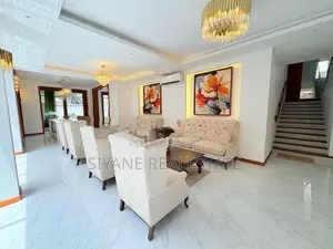 Brand New Luxury House Sale in Battaramulla