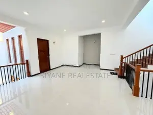 Luxury New House Sale in Battaramulla