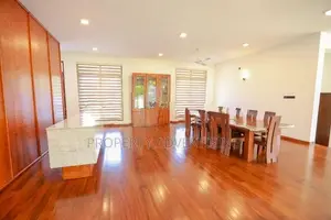 Luxury Nugegoda House For Sale In A Prime Location