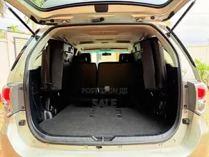 Toyota Fortuner 2013
