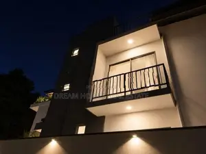 Brand New Modern 3-Storey Smart Home for Sale – Pelanwatta,