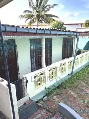 Beautiful House for Sale Enderamulla