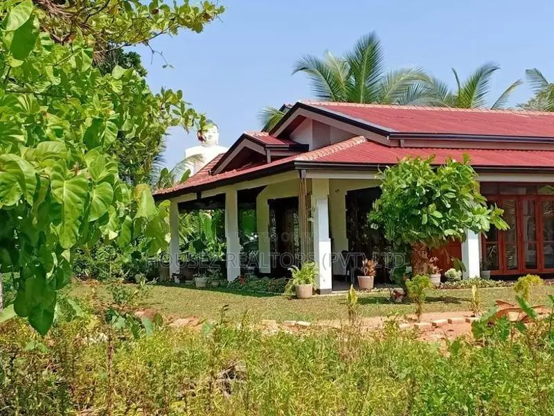 Fully Furnished House For Rent in Aluthgama