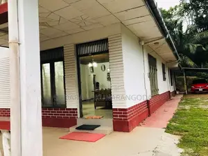 Deniyaya House with Land for Sale