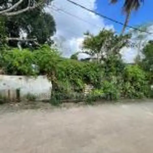 Spacious Family Home with Large Garden for Sale – Kelaniya