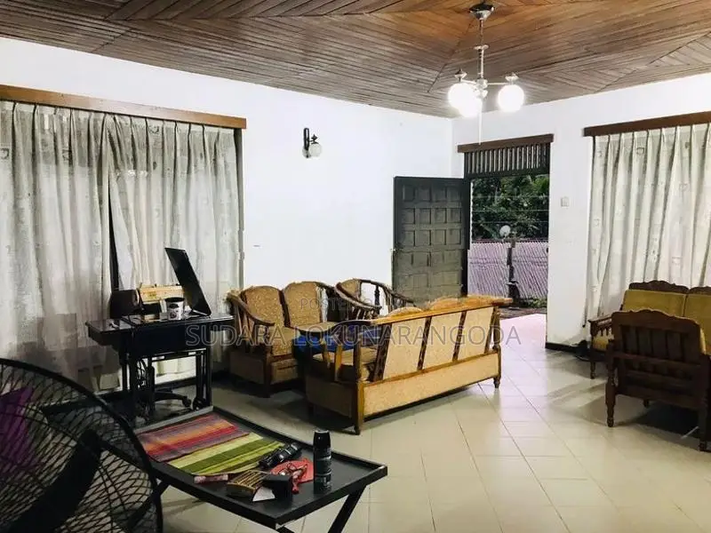 Deniyaya House with Land for Sale