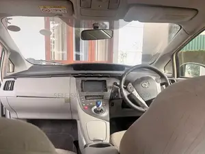 Toyota Prius 2014