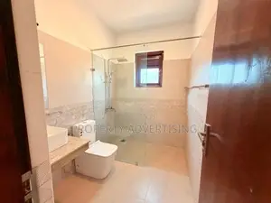 Battaramulla Architect-Designed Super Luxury House for Sale