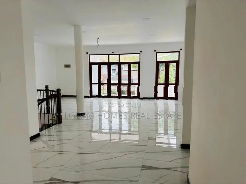 Spacious 4 Bedroom House for Sale – Pepiliyana,