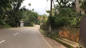 Deniyaya House with Land for Sale