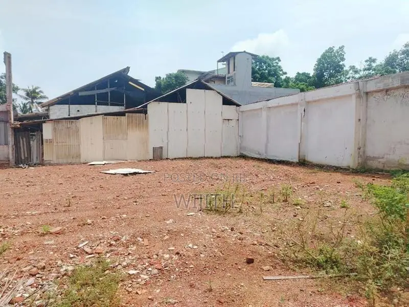 සුපරි ඉඩමක් විකිණීමට නුගේගොඩ විජේරාමයේ