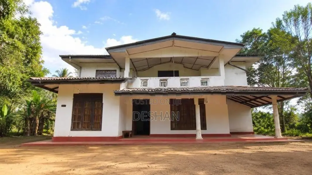 Valuable Land with House Sale in Ratnapura - Residential Commercial