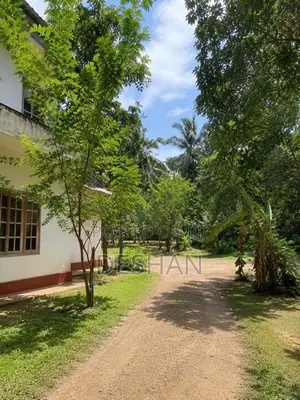 Valuable Land with House Sale in Ratnapura - Residential Commercial