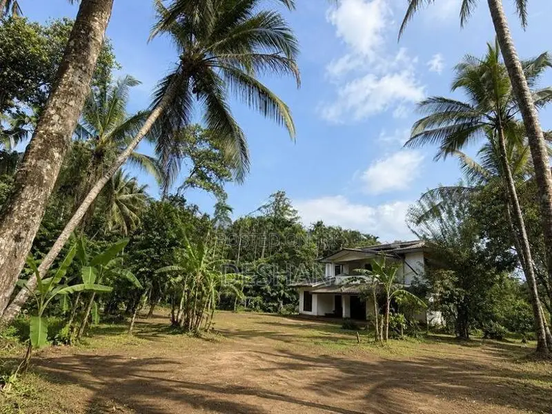 Valuable Land with House Sale in Ratnapura - Residential Commercial