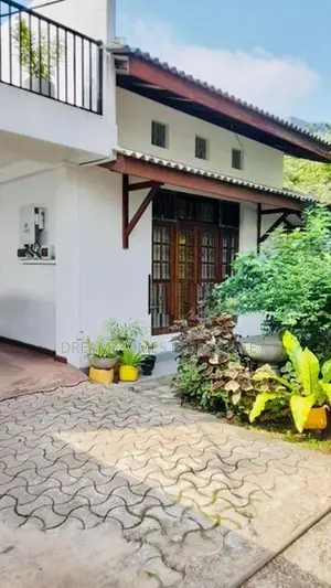 Spacious House for Sale in Kotte – Madiwela, Obahena Road