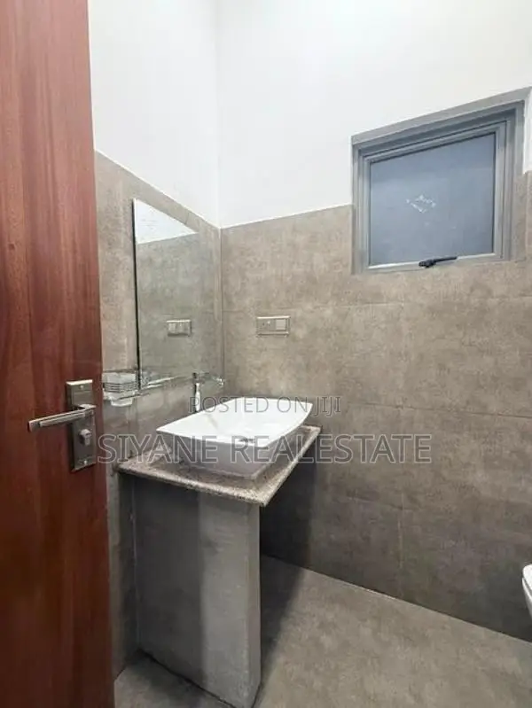 Luxury Two-Story House for Sale – Nawala