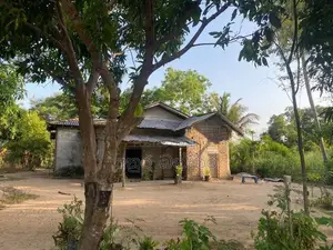 ඇතිමලේ ඉඩමක් සමග ගෙයක් විකිනිමට