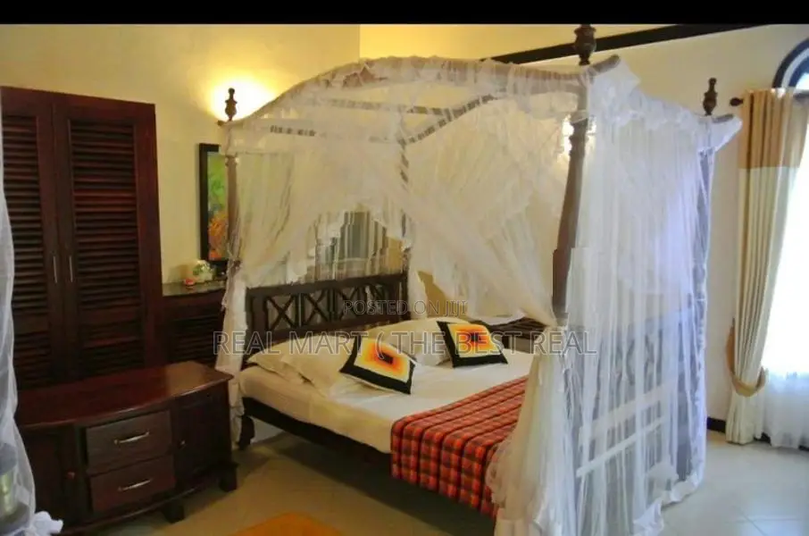 UNAWATUNA : 42-AC-BR (189P) PRIME BEACH-ZONE HOTEL FOR SALE
