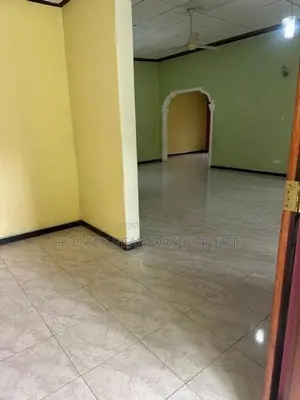 Beautiful 5-Bedroom House for Sale in Nawalapitiya – Paththunupitiya