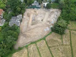 kahathuduwa අධිවේගී පිවිසුමට ආසන්නයෙන් පදිංචියට අගනා බිම්කොටස්