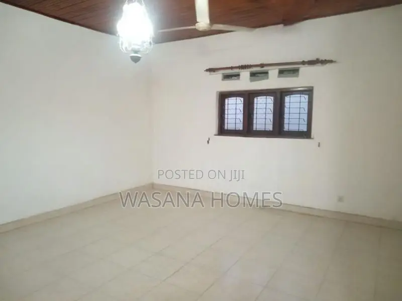 House for Sale in One Land Boralesgamuwa