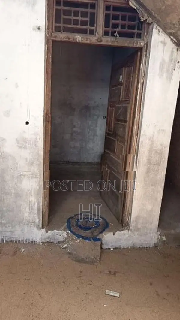 House for Sale Near Zahira College Orabipasha Road Kalmunei