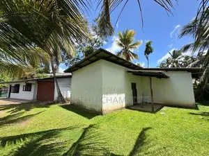 Land with Two Houses for Sale Mulleriyawa