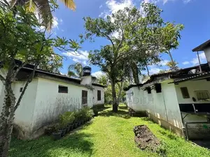 Land with Two Houses for Sale Mulleriyawa