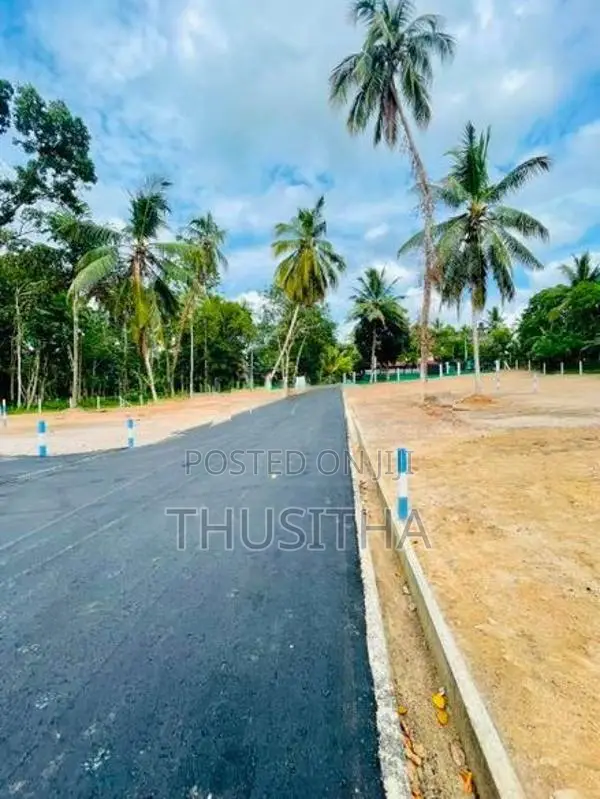 Yakkala Precious Land Plot for Sale