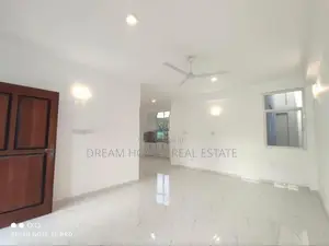 Commercial Building for Rent – Koswatta
