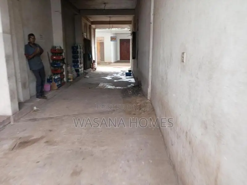 Commercial Building for sale Maharagama town