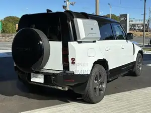 Land Rover Defender X DYNAMIC SE P300 2025